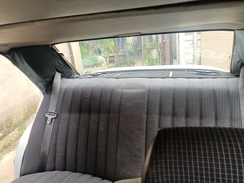 мерседес 190 2.0л 1986г