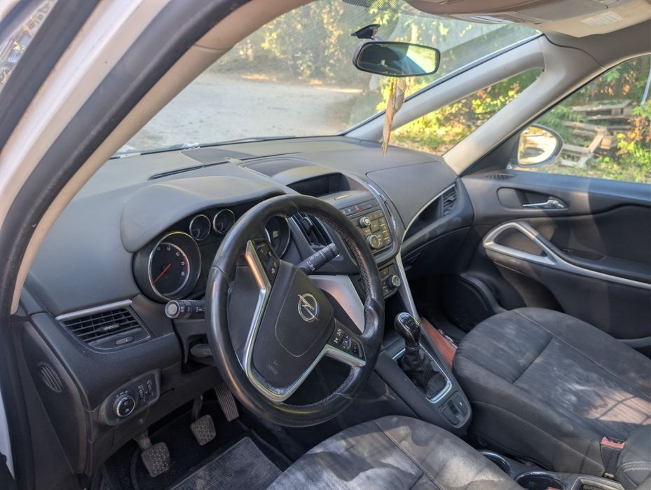 Zafira  C 1.6 CNG