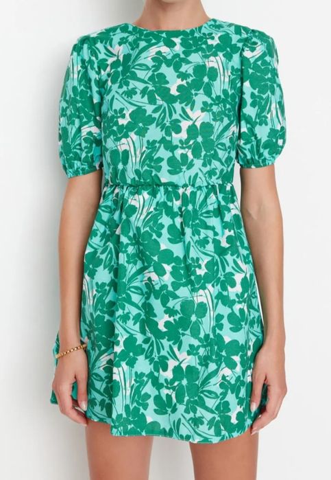 Нова кокетна дамска рокля намаление