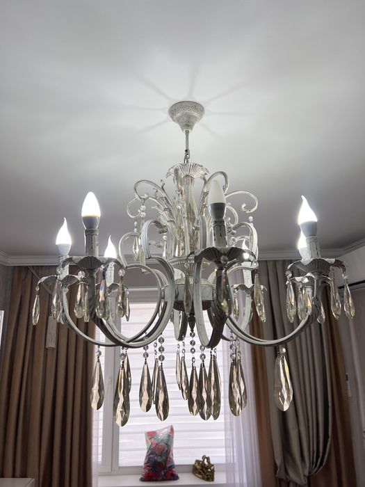 Люстра 8 рожковый