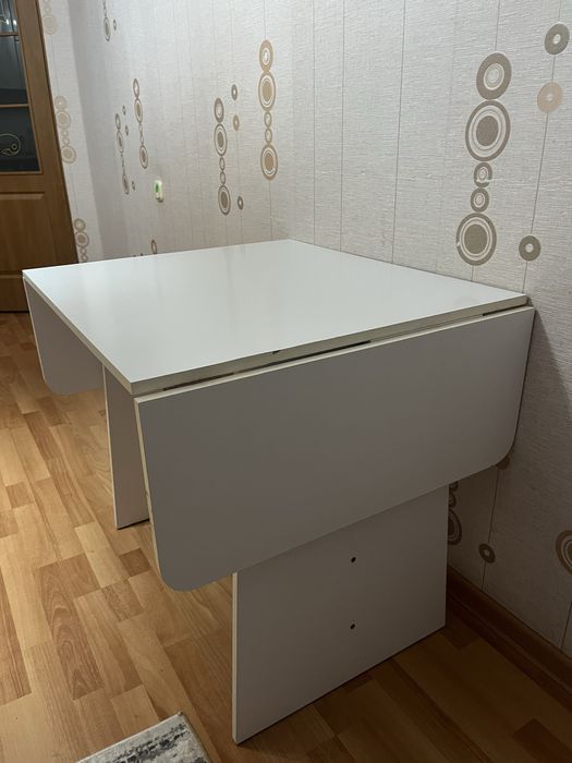 Продам стол со стульями