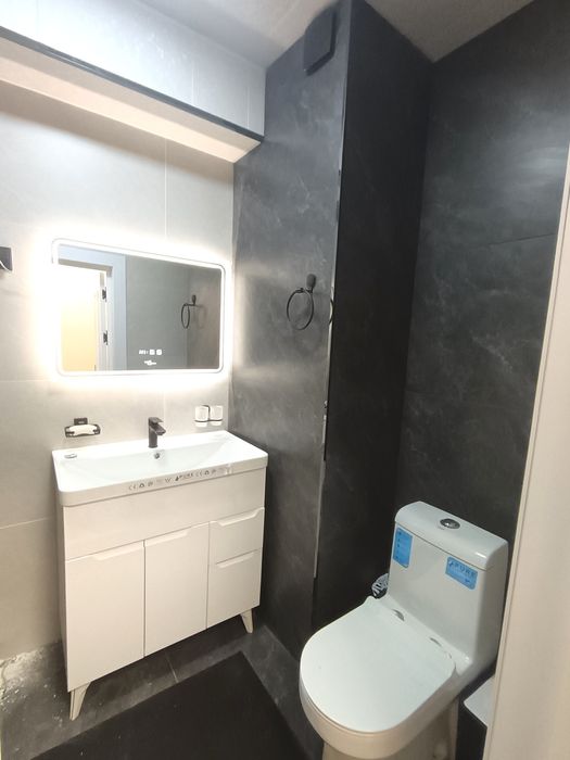 1 хонали Студия квартира сотилади. Хали хеч ким яшамаган Срочно