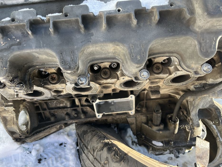 Двигатель мерседес обьем 5 или 5,5 по запчастьям