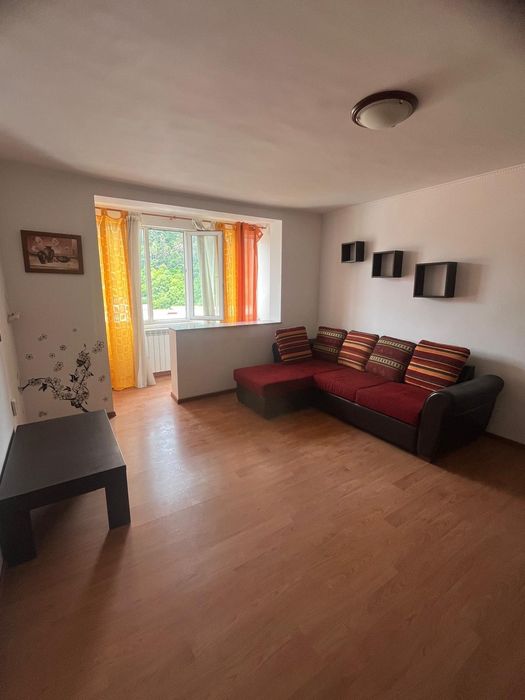 Vand apartament 3 camere