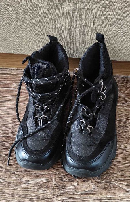 Ботинки демисезонные на девочку б/у