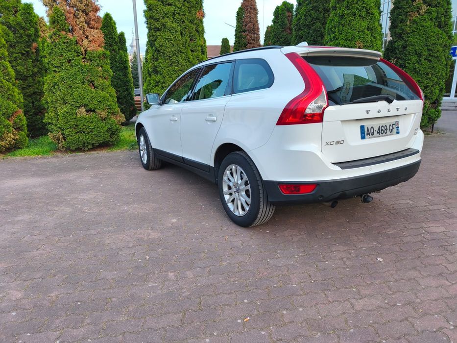 VOLVO XC60 2009 — imagine 3