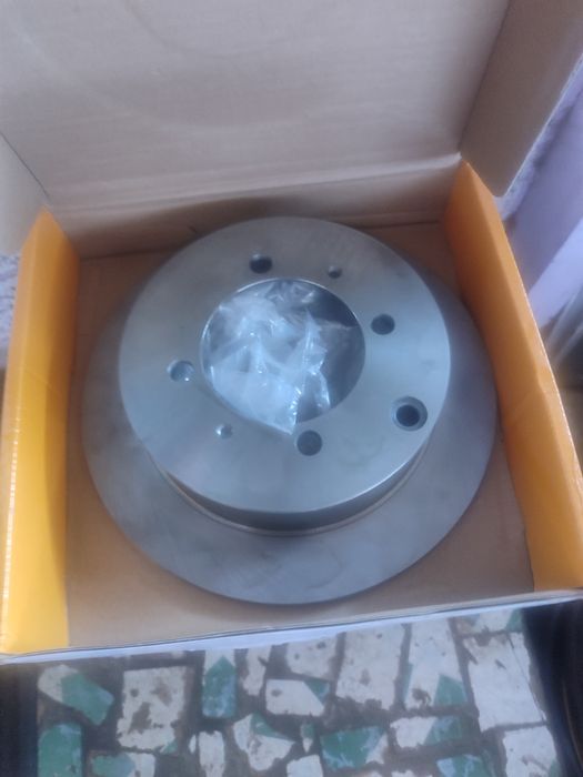 Диски SAT задние ST-MB668083