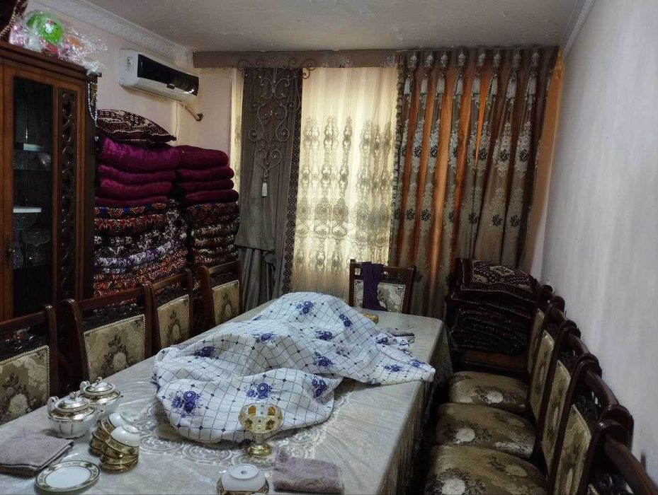 Продается квартира в М Улугбекском районе