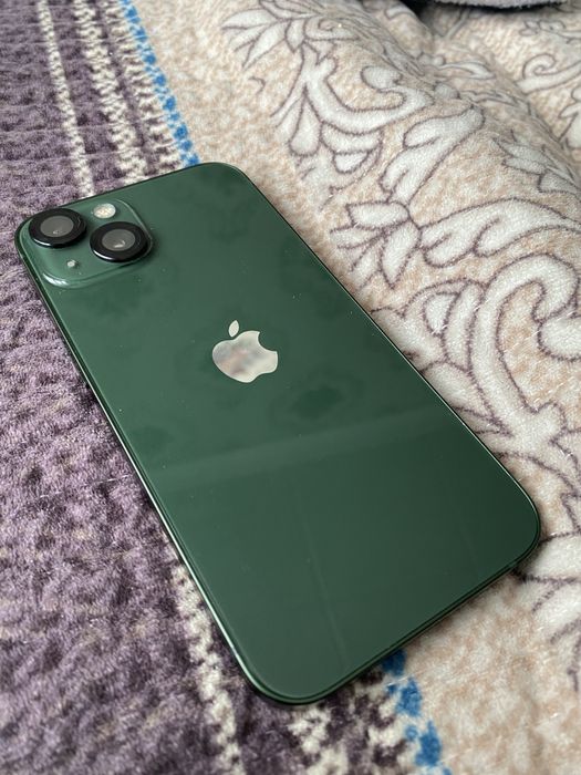 продам айфон 13 срочно