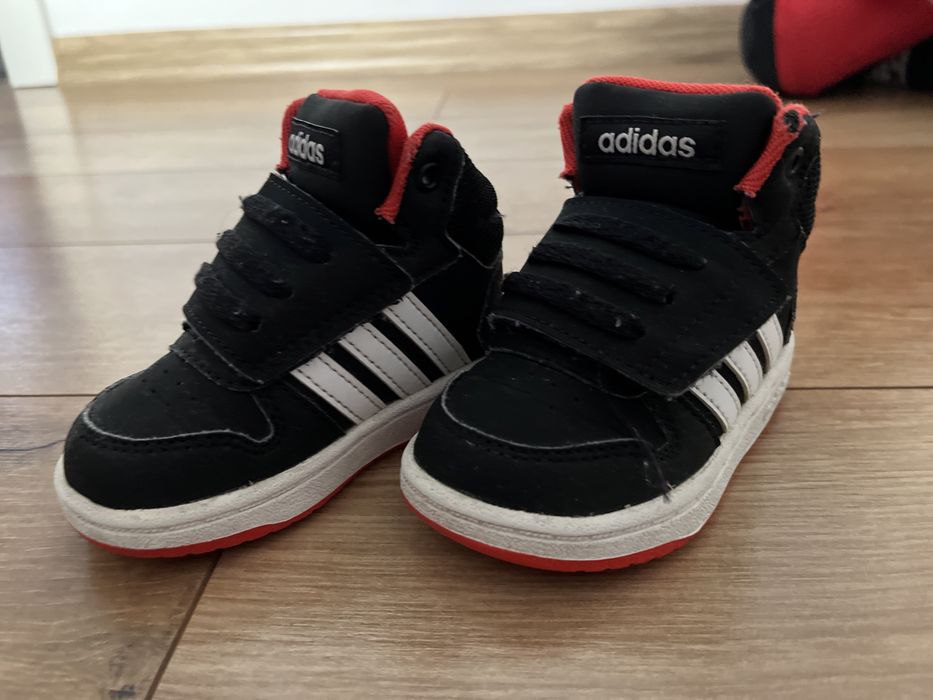 Adidași gheata Adidas marimea 20