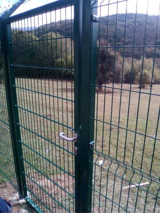 Монтаж на огради врати парапети надвеси и др. Изделия от метал