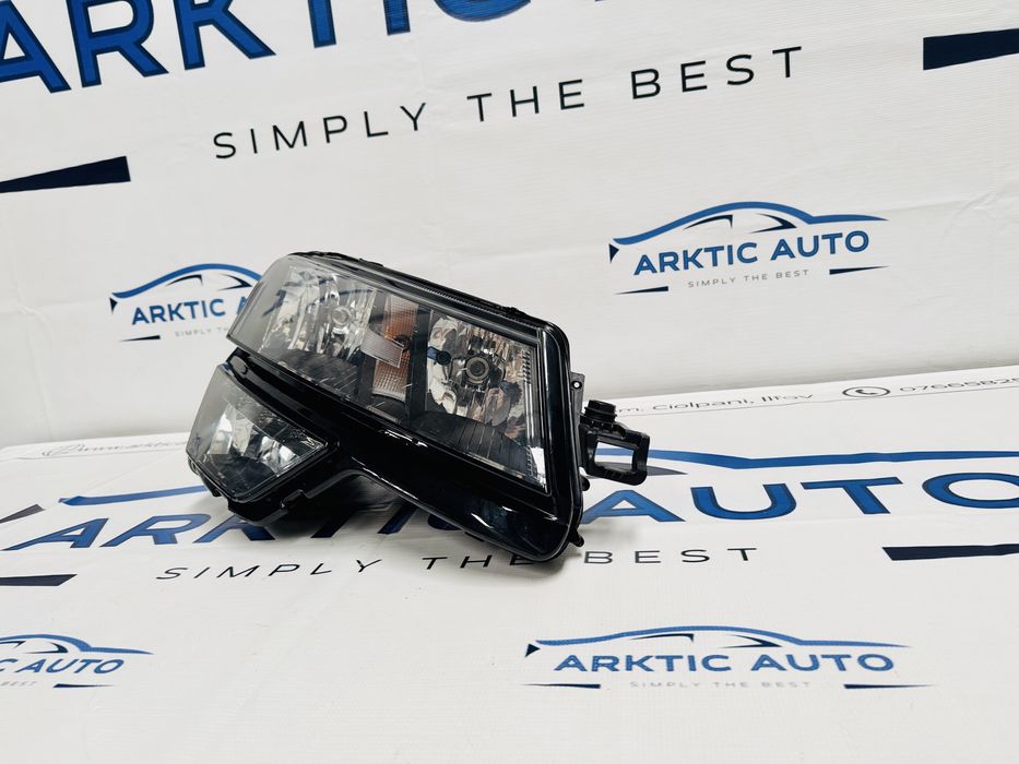 Far dreapta halogen Skoda Karoq cod 57B941016A