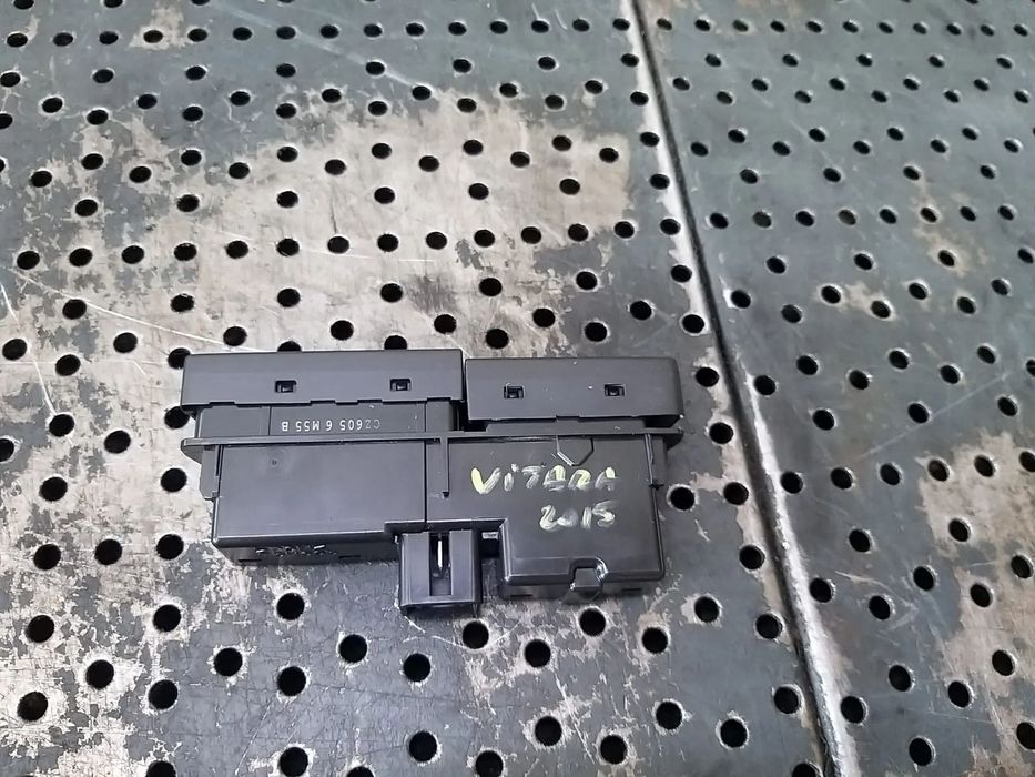 Butoane avarii airbag pasager suzuki vitara ly 75h605
