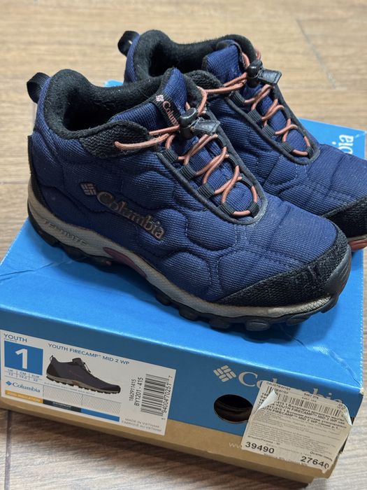 Продам детскую обувь