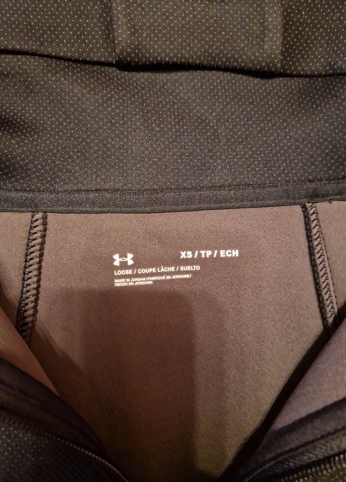 Бомбър Pinko,М размер.Неопренов елек Under Armour, XS