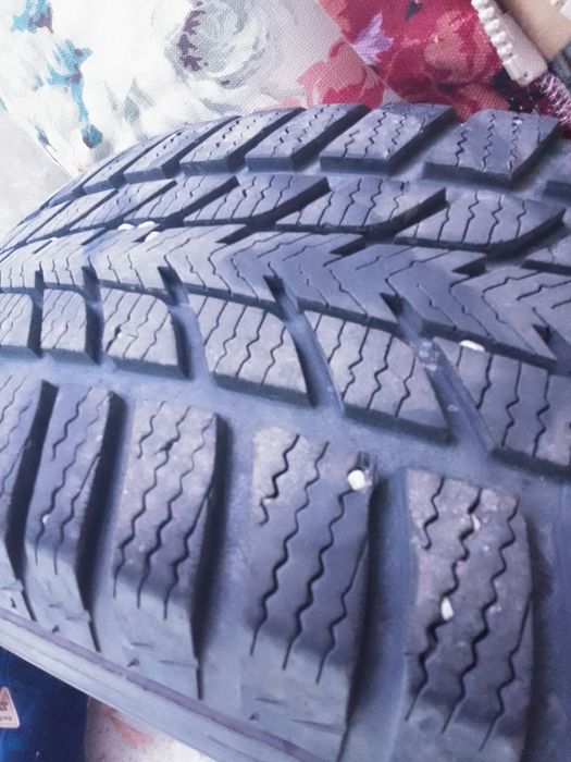 Set 4 cauciucuri de iarna Aeolus pentru VW New Beetle,195 65/15 folosite un sezon stare foarte bună