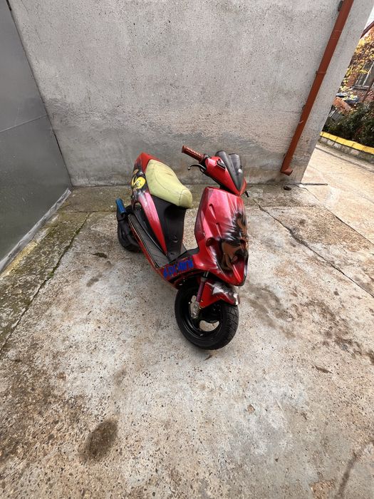 Скутер Malaguti  F12