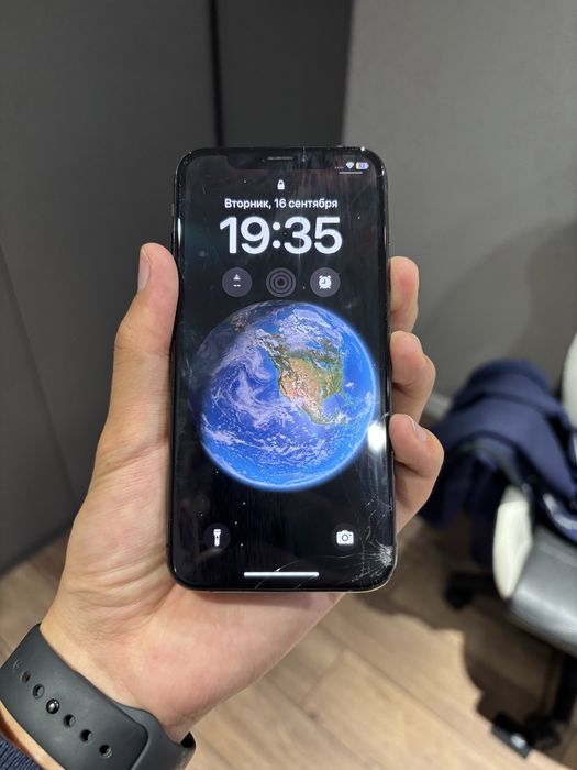 iPhone X 64GB, оригинал | Face ID | АКБ 75% | Срочно