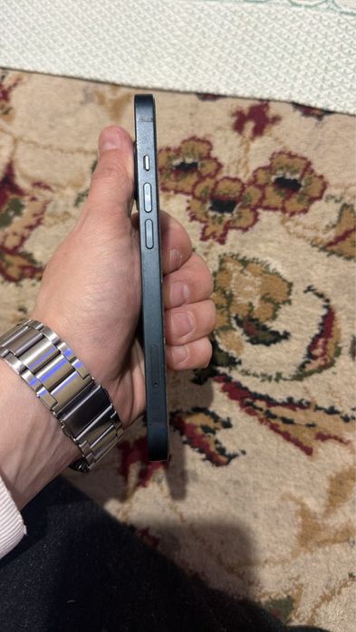 iPhone 13 продается