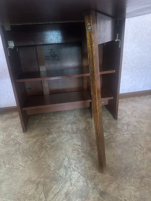 Продам стол-тумбу