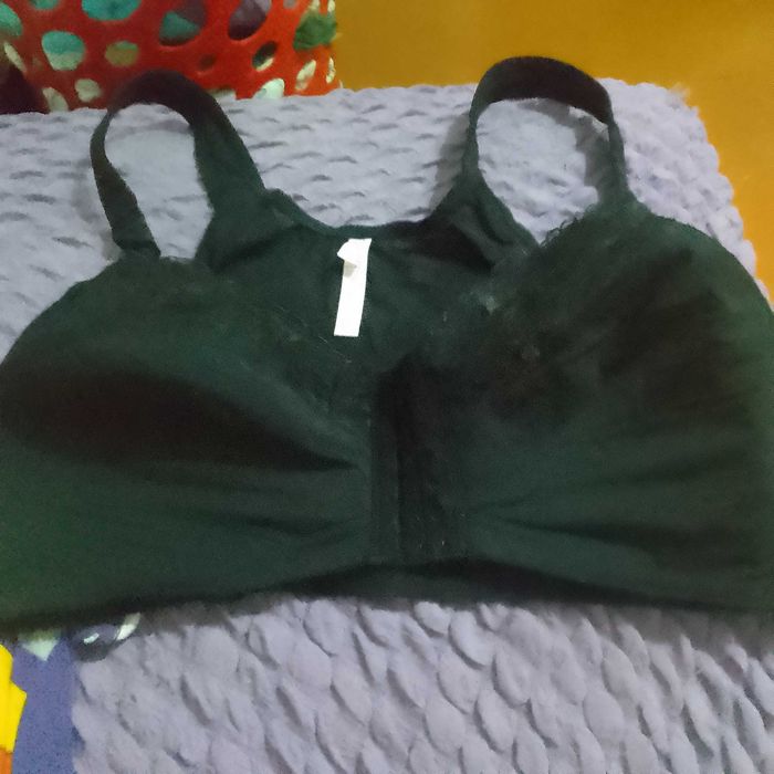 Продам новые черные бюстгалтеры