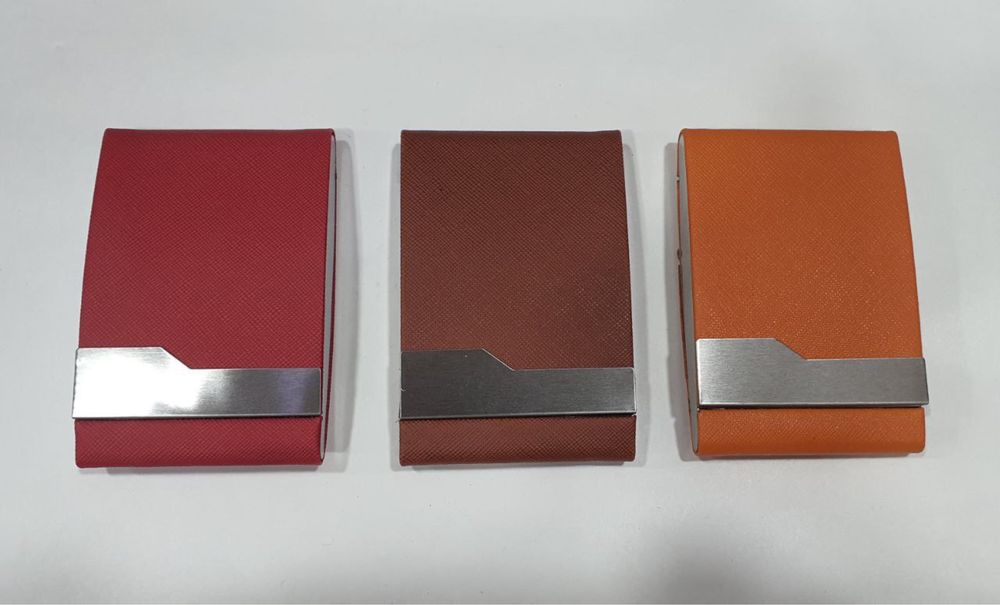 Картхолдер / визитница из экокожи с металлической вставкой