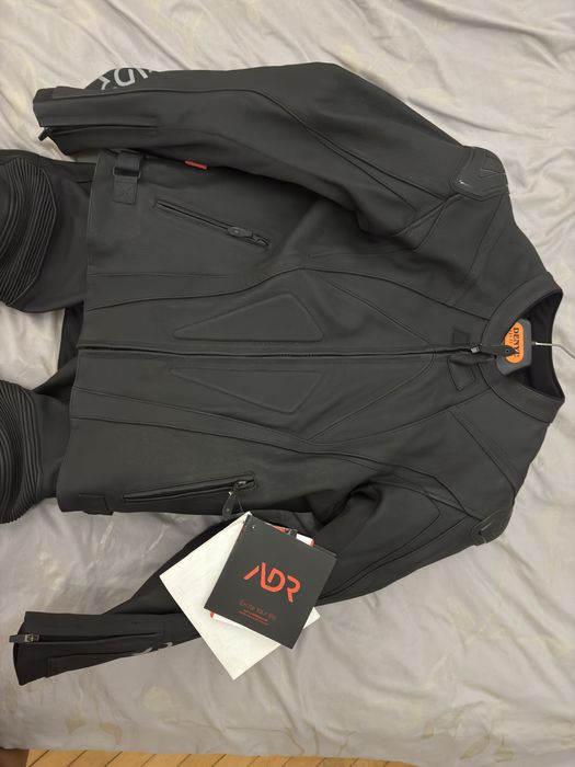 Чисто нов! Кожен мото екип Adrenaline 2 части