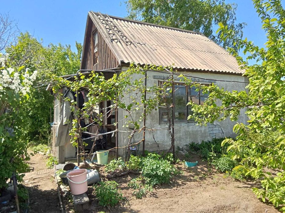 Продам дачу в садоводстве "Южный"