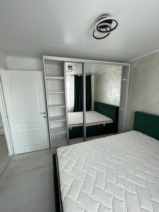 Apartament oferit spre inchiriere….whatsapp