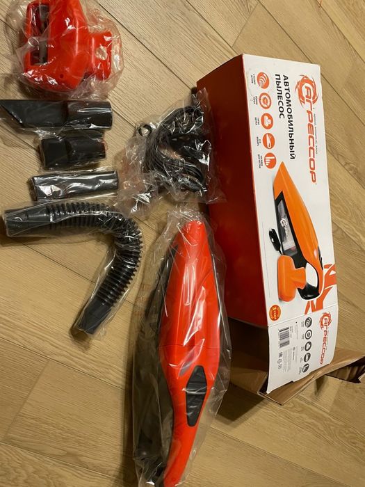 Автомобильный пылесос (Новый) ни разу не использовали