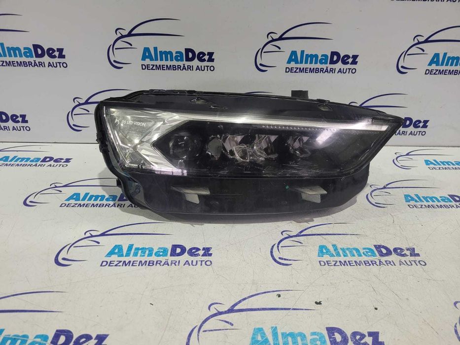 Far stanga dreapta cu defect Citroen DS7 Crossback 2019