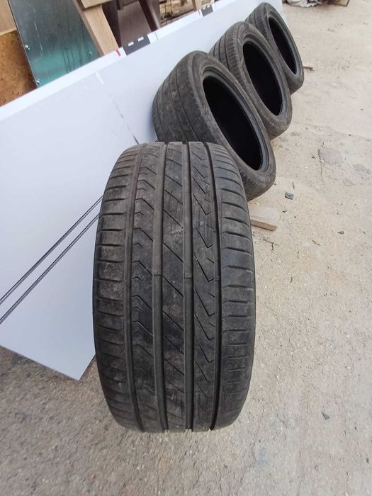 Vand cauciucuri de vara + iarna+jeante+capace