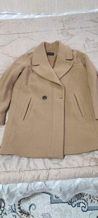 Пальто, куртки размер 42