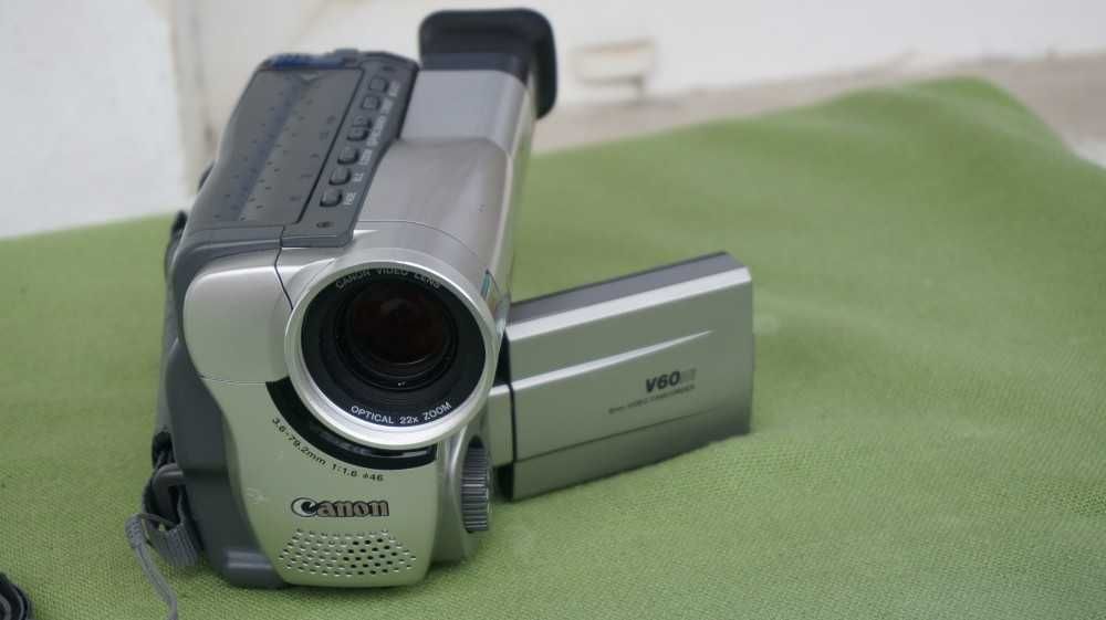 Camera video Hi8 Canon model V60