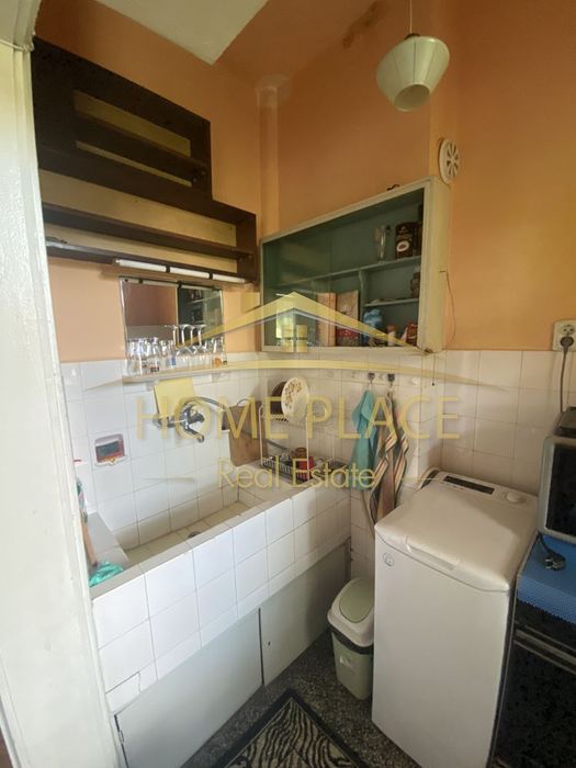 Дава се под наем Двустаен апартамент в Варна, Червен площад - 70 кв.м за 408 € - Снимка #2