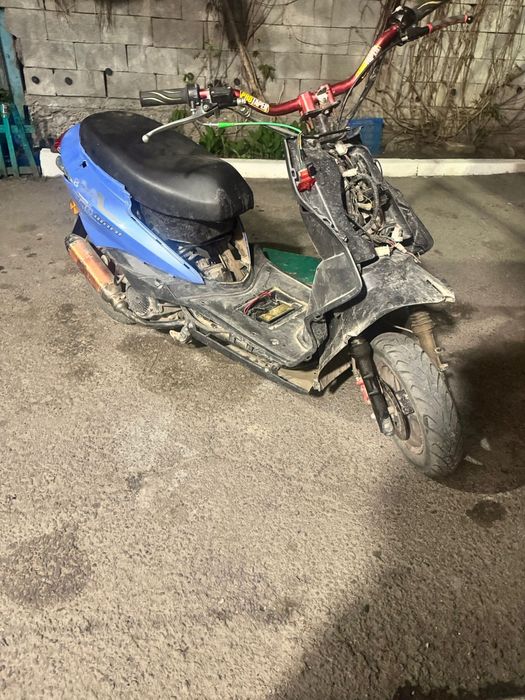 Продам мопед м8.