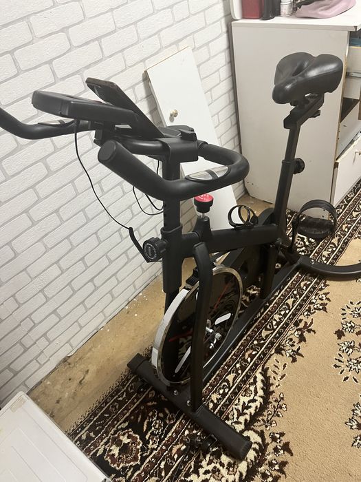 Продам тренажерный велосипед