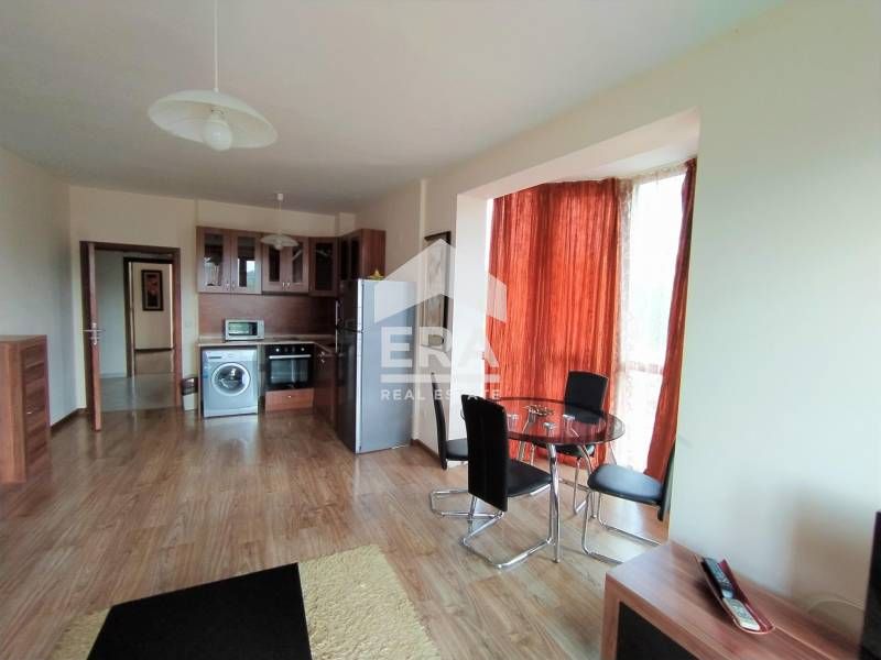 Продава се Двустаен апартамент в к.к. Св.Св. Константин и Елена - 83 кв.м за 2025 €/кв.м - Снимка #3