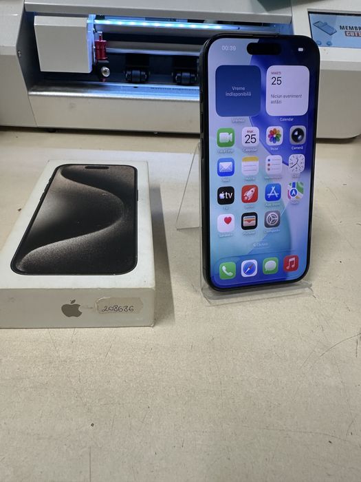 Iphone 15 pro / 128 gb / 100 % baterie / garantie