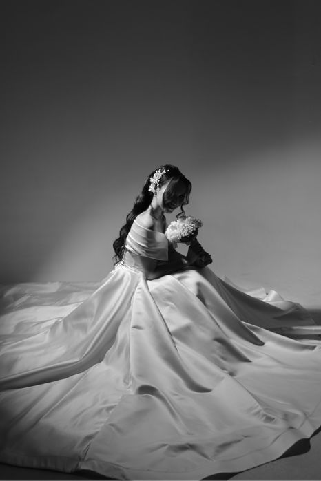 Продаю свадебное платье. Цена: 100 000 тг.