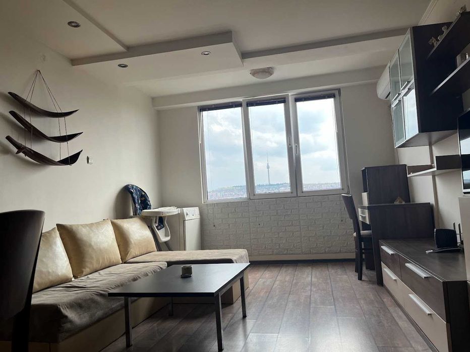 Продава се Тристаен апартамент в Русе, Център - 100 кв.м за 1680 €/кв.м - Снимка #2