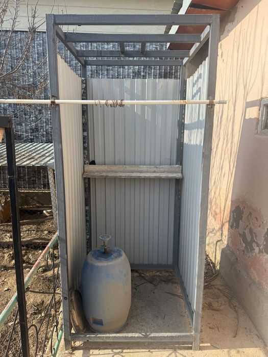 Жазғы душ. Душтың қаңқасы өтте жақсы