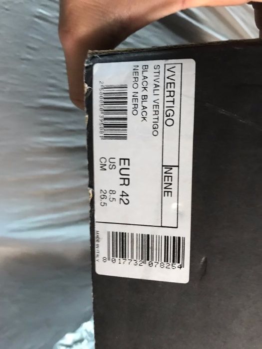 LEATT мото яка, ботуши SIDI, части за Kawasaki NINJA ZX10R (R&G) и др.