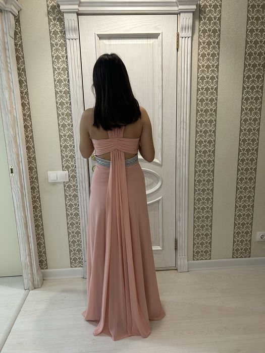 Вечерное платье нежное