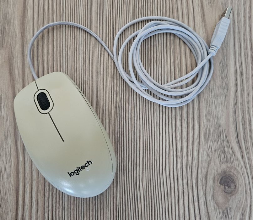 Мишка Logitech B100, Бяла