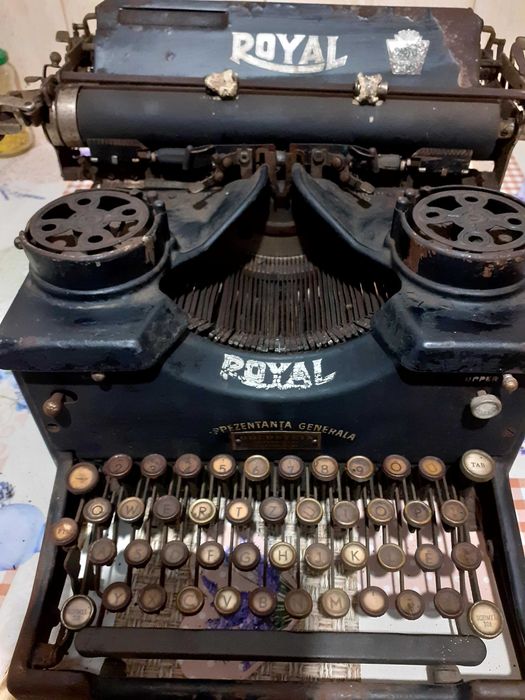 vand obiecte vechi, decoratiuni