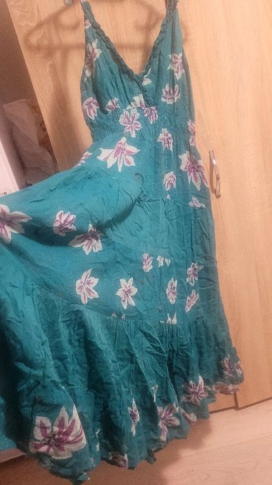 Rochii de vară, diverse modele 44/46