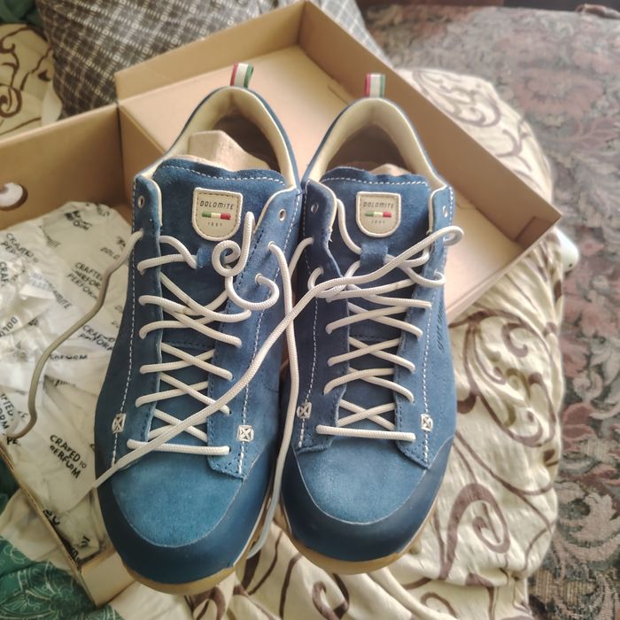 Vând pantofi sport Dolomite