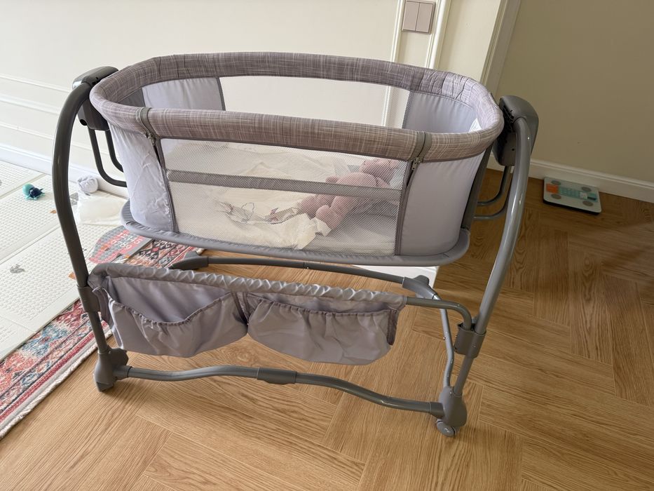 Кроватка для новорожденных