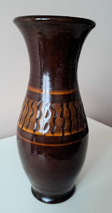 Масивна декоративна ваза